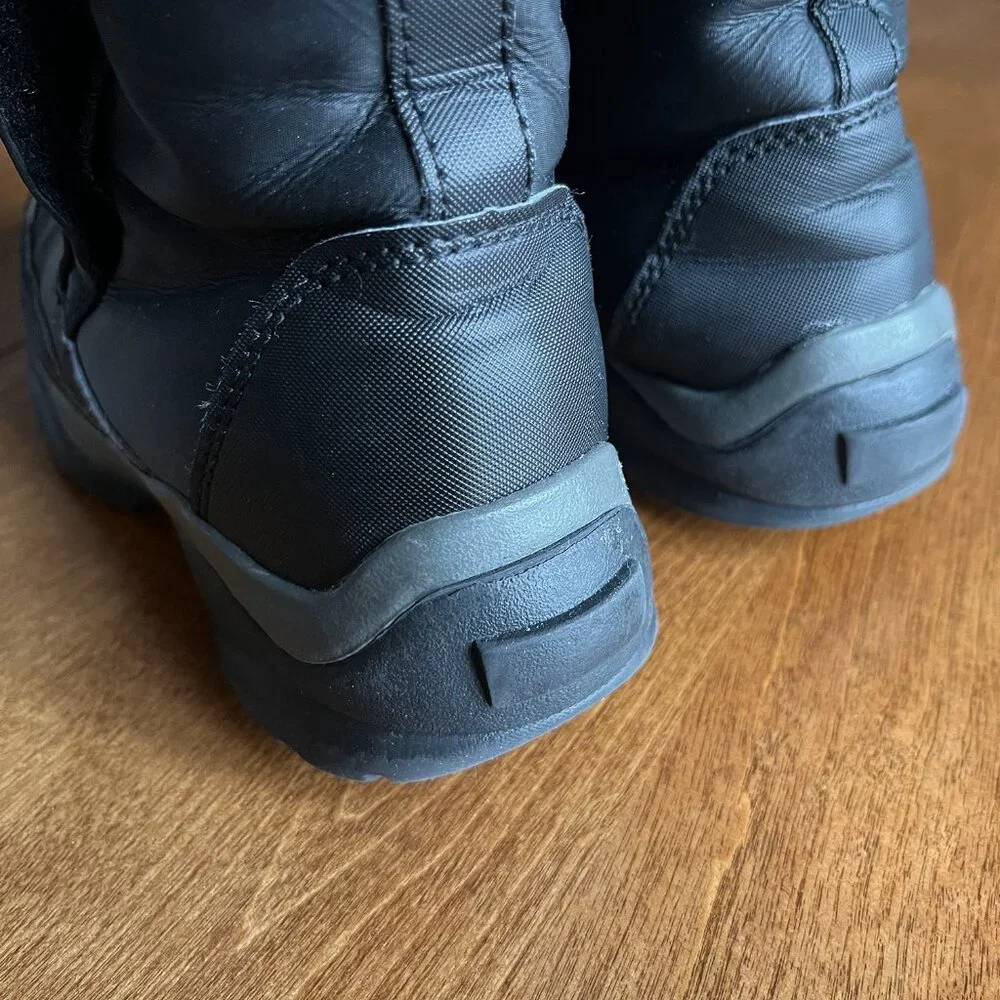 Lands' End snow boots 1